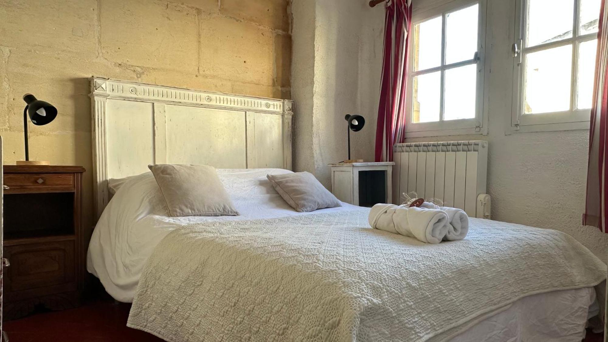 La Maison Des Hautures Arles Luaran gambar